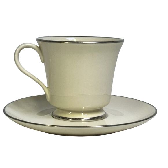 Royal Devon Triomphe Retired 'Christmas' Platinum Trim Cup and Saucer Set-Rare - Picture 2 of 4